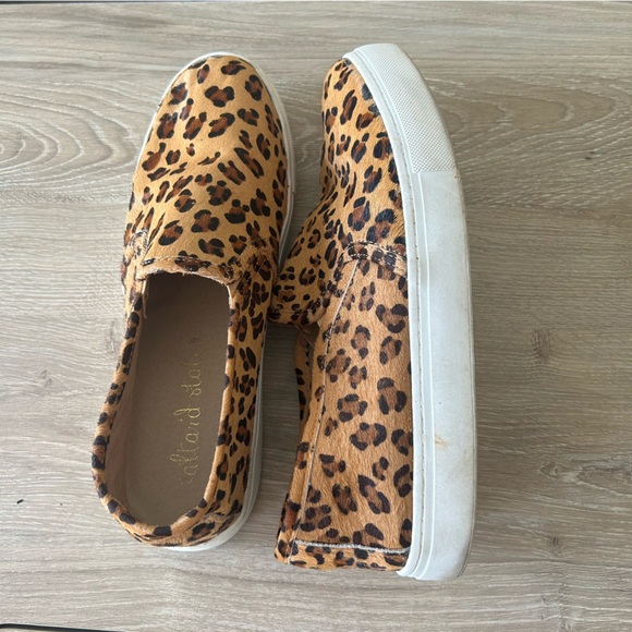 Altar’d State Calli Leopard Print Calf Hair Slip On Sneakers 8.5 Cheetah - Picture 3 of 6